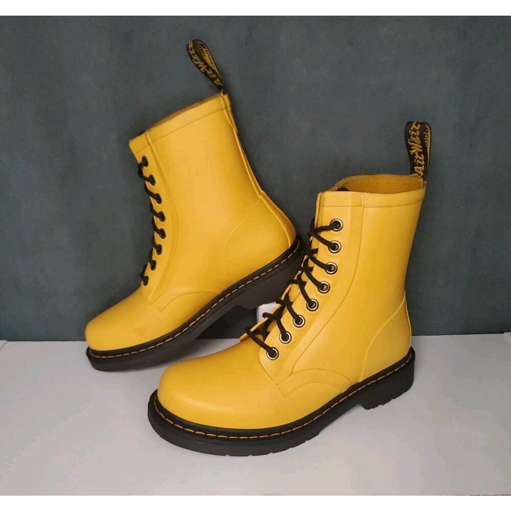 Dr Martens Drench Wellies 8-Eye Yellow Rain Boots Vulcanised Rubber US Womens 7